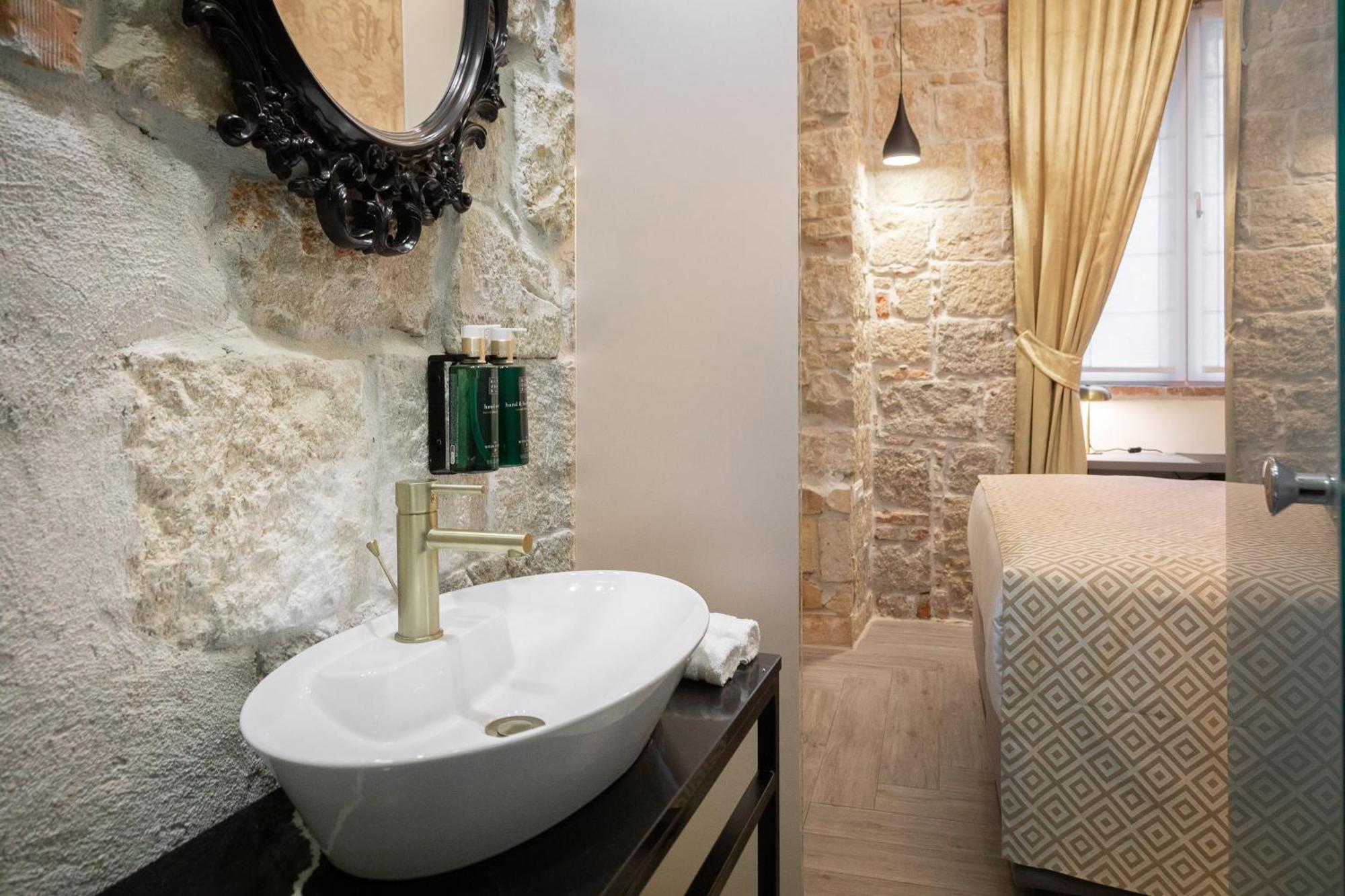 Design Anima Mundi Citycentre Right Next To Diocletian's Palace *